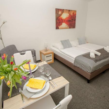 Hotel Blue Apartment Bratislava Extérieur photo
