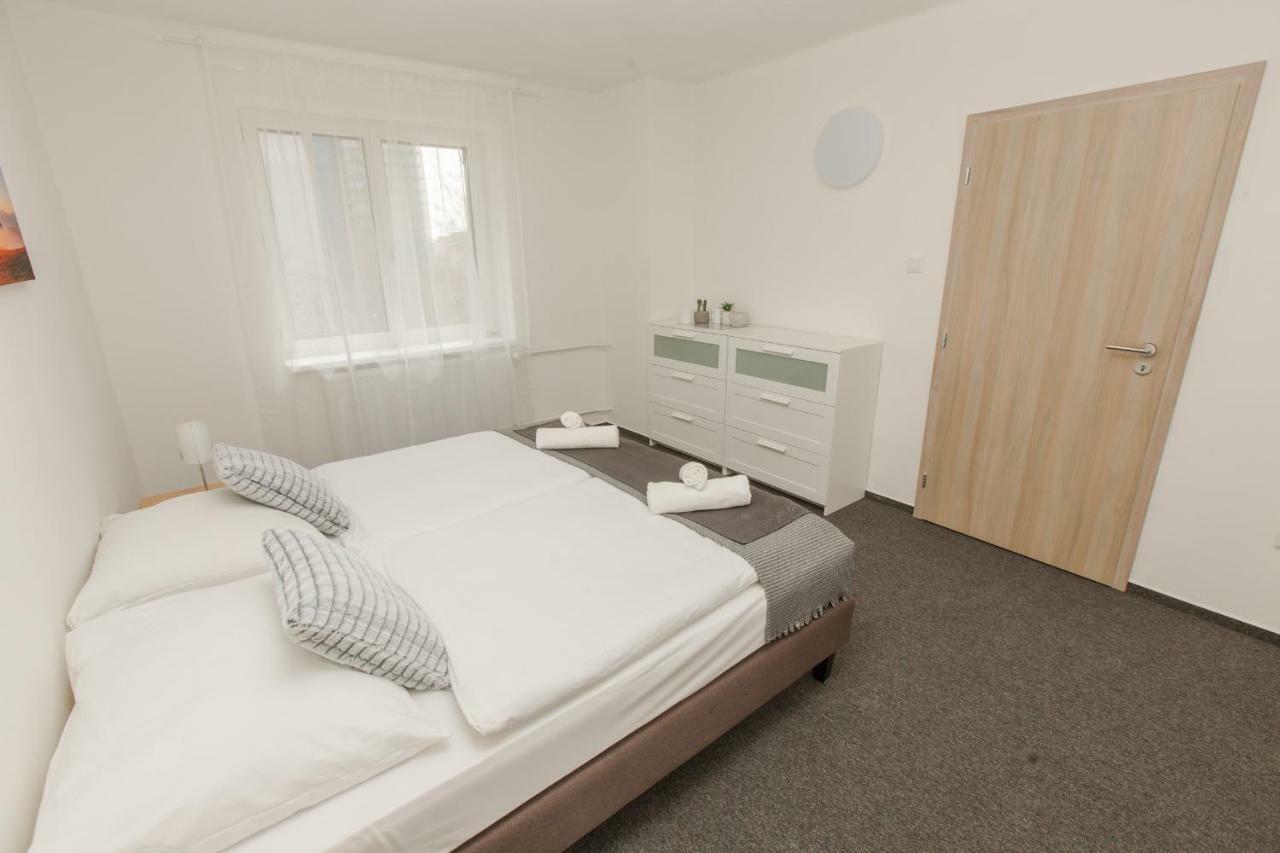 Hotel Blue Apartment Bratislava Extérieur photo