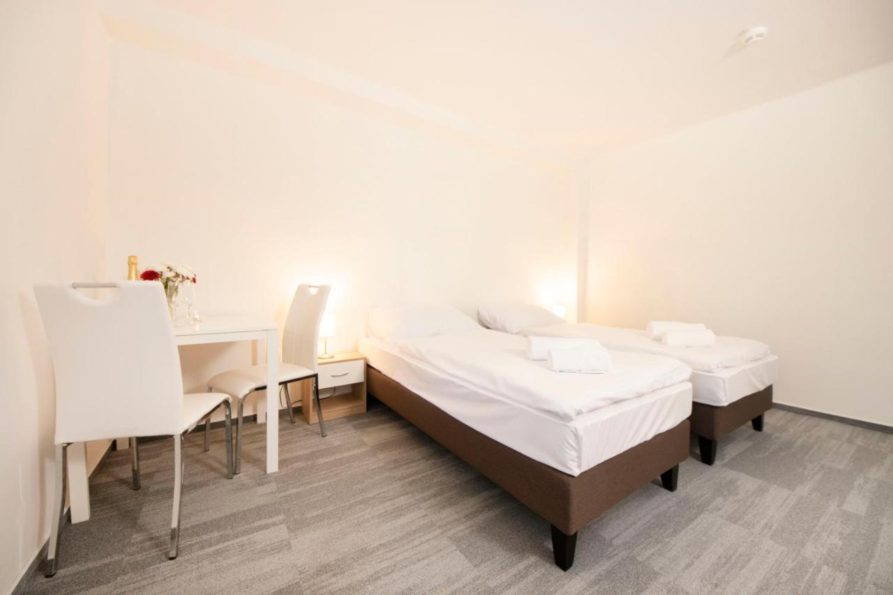 Hotel Blue Apartment Bratislava Extérieur photo