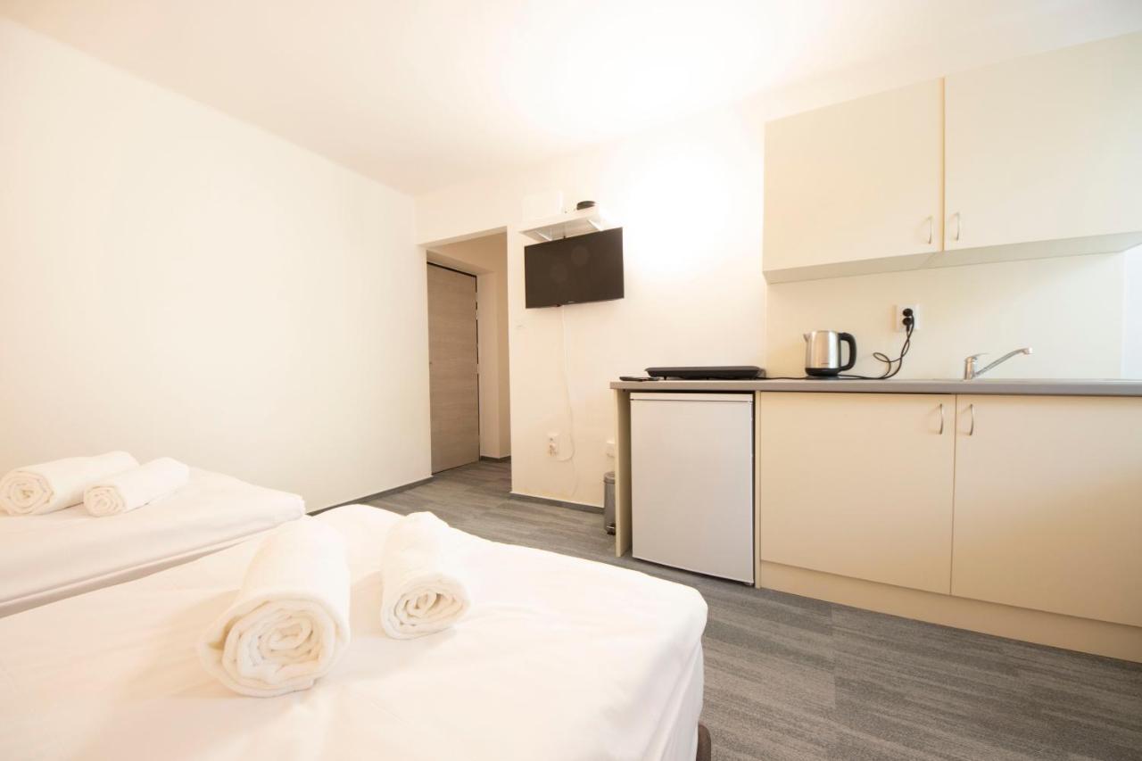 Hotel Blue Apartment Bratislava Extérieur photo
